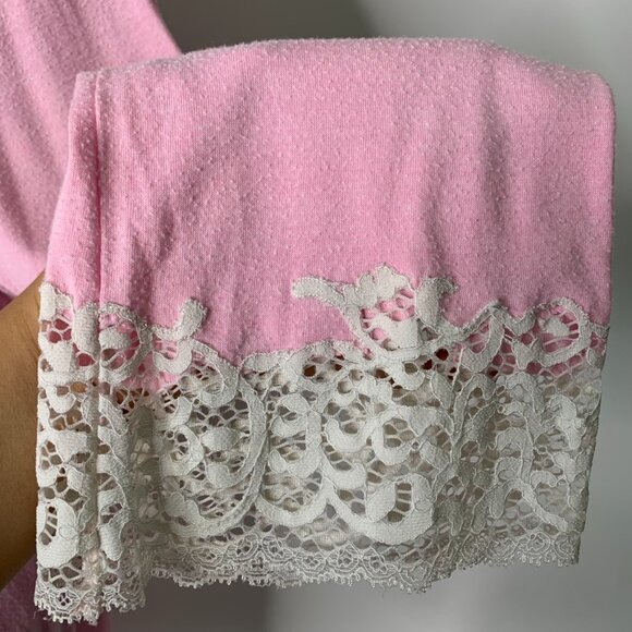 Natori Women's Pink Lace V Neck Long Sleeve Pajama Set Size Medium - Picture 3 of 16